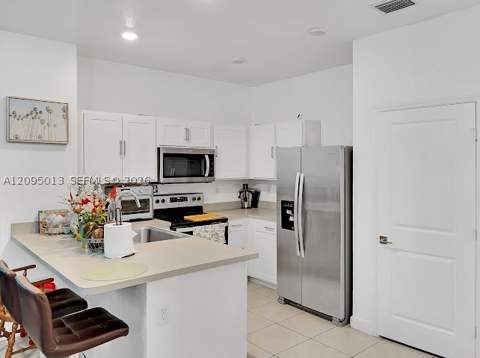 634 SW 12th St, Florida City FL - photo 11 of 31
