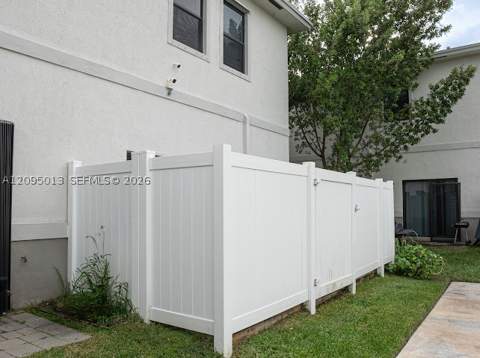 634 SW 12th St, Florida City FL - photo 23 of 31