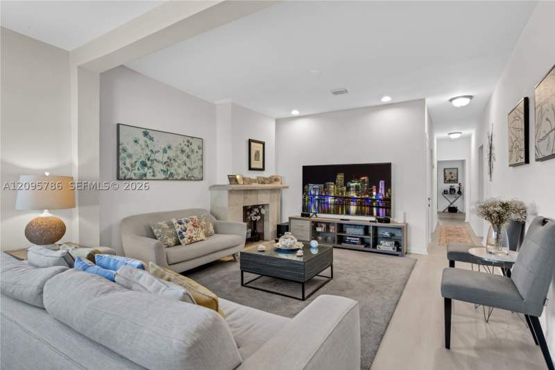 3 bedroom SingleFamilyResidence at 7611 NW 3rd Ave, Pinemount, Miami — photo 4