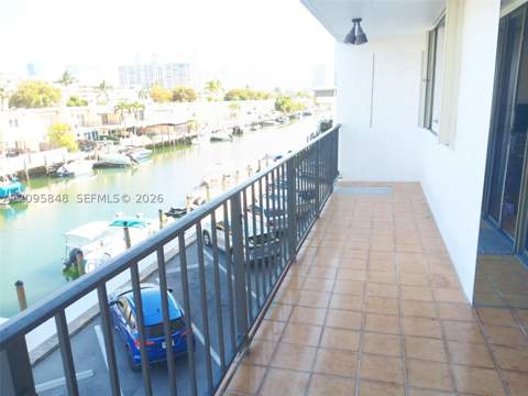 3545 NE 166th St 304, North Miami Beach FL - photo 12 of 24
