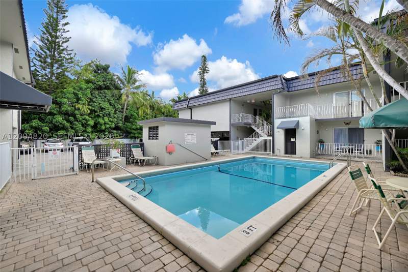 1 bedroom Condominium at 13101 Memorial Hwy 104, Wendover Condo, North Miami — photo 2