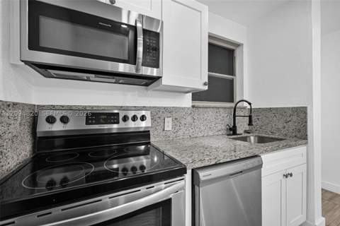 13101 Memorial Hwy 104, North Miami FL - photo 7 of 17