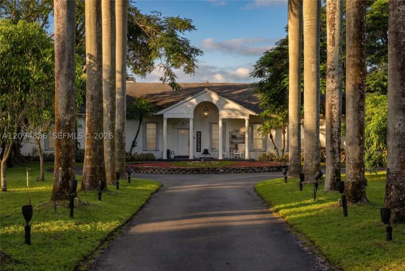 6 bedroom SingleFamilyResidence at 27950 SW 182nd Ave, Redland Estate, Homestead — photo 3