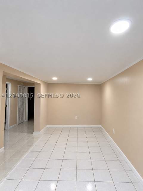 4596 E 8th Ct, Hialeah FL - photo 16 of 28