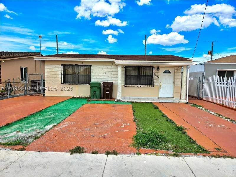 4 bedroom SingleFamilyResidence at 4596 E 8th Ct, Ingleside Park, Hialeah — photo 2