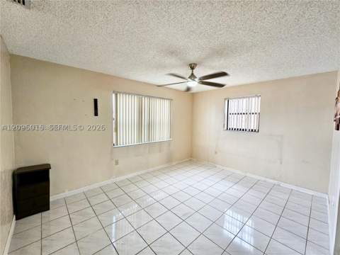 4596 E 8th Ct, Hialeah FL - photo 6 of 28