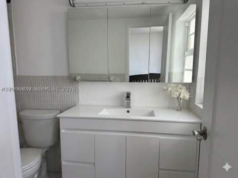 9341 E Bay Harbor Dr 6C, Bay Harbor Islands FL - photo 22 of 26