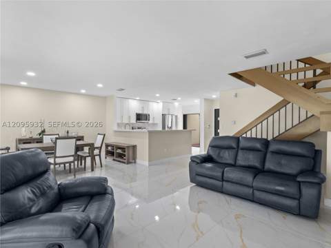 3325 Torremolinos Ave C-44, Doral FL - photo 18 of 36