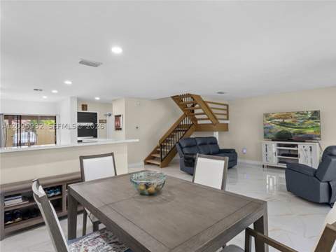 3325 Torremolinos Ave C-44, Doral FL - photo 20 of 36