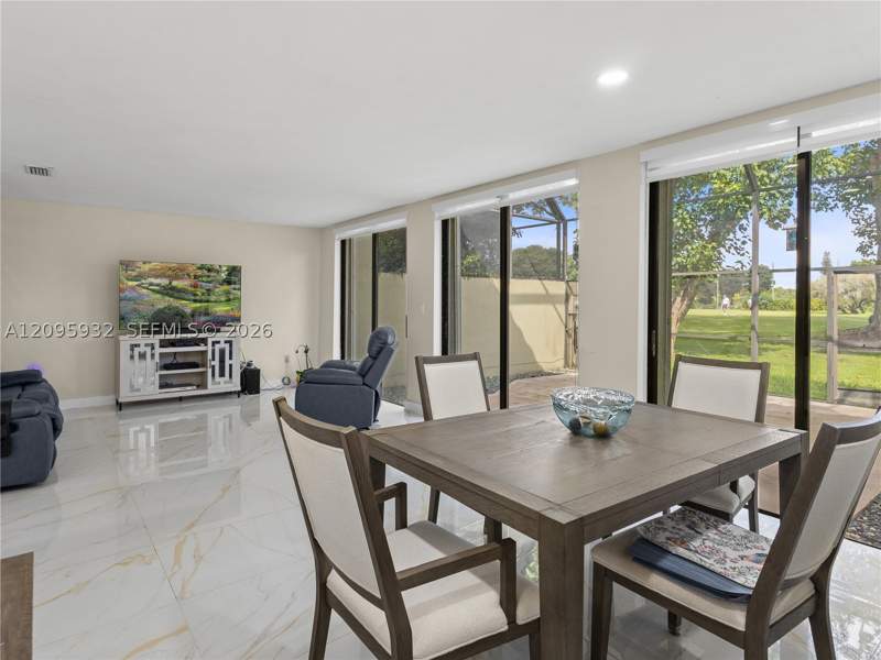 3 bedroom Townhouse at 3325 Torremolinos Ave C-44, Costa Del Sol Condo O, Doral — photo 4