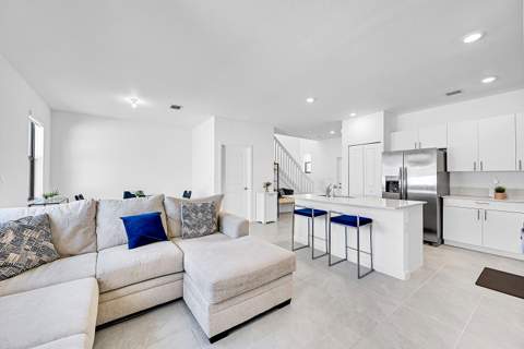 20357 NW 4th Path, Miami Gardens FL - photo 16 of 40