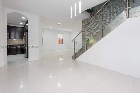 10235 NW 87th Ter, Doral FL - photo 11 of 83