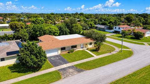 9741 SW 159th St, Miami FL - photo 12 of 45