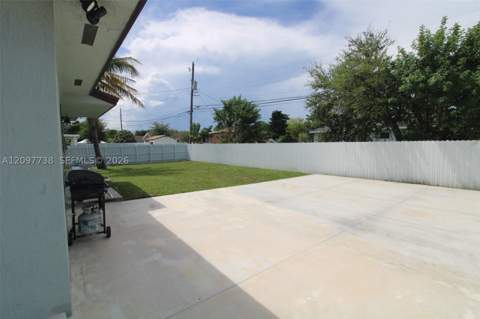 3481 NW 212th St, Miami Gardens FL - photo 12 of 51