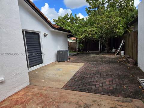 811 NW 133rd Ct, Miami FL - photo 23 of 33