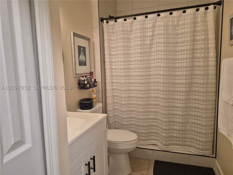 3 bedroom SingleFamilyResidence at 1246 NE 32nd Ave, Ventura At Malibu Bay, Homestead — photo 4