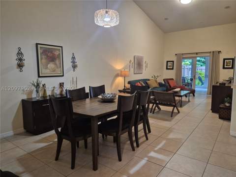 1246 NE 32nd Ave, Homestead FL - photo 8 of 21