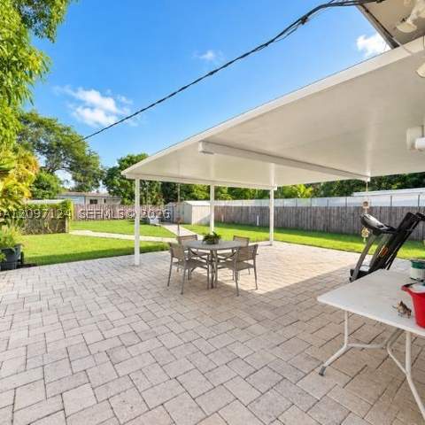 1435 NE 141st St, North Miami FL - photo 11 of 13