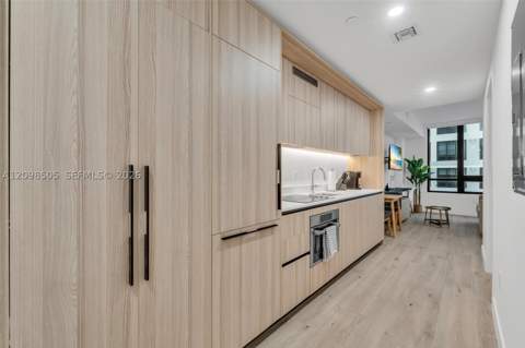 225 N Miami Ave 2208, Miami FL - photo 7 of 39
