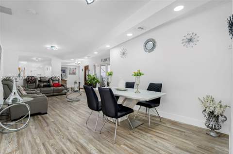 17731 SW 112th Ave, Miami FL - photo 14 of 45