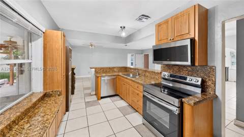 9745 SW 165th Ter, Miami FL - photo 15 of 42