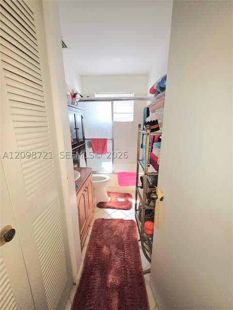 20317 NW 33rd Ave, Miami Gardens FL - photo 7 of 25