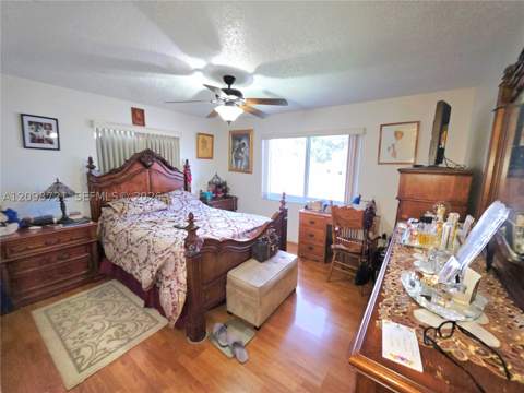 20317 NW 33rd Ave, Miami Gardens FL - photo 9 of 25