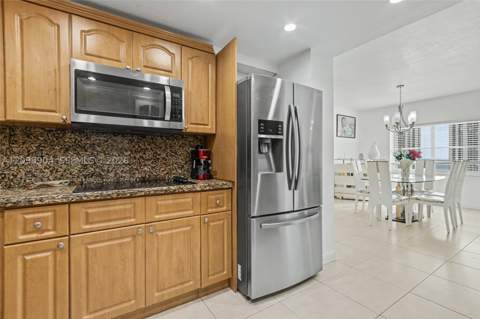 500 Bayview Dr 1631, Sunny Isles Beach FL - photo 13 of 28