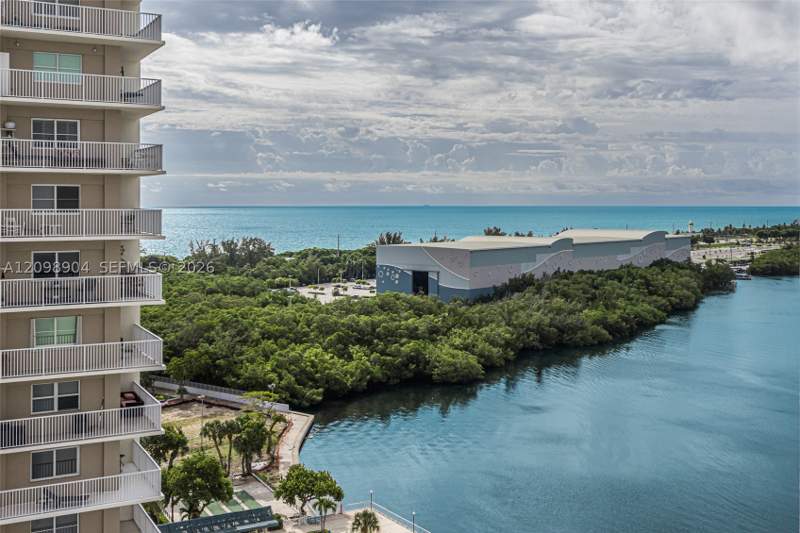 2 bedroom Condominium at 500 Bayview Dr 1631, Arlen House West Condo, Sunny Isles Beach — photo 2