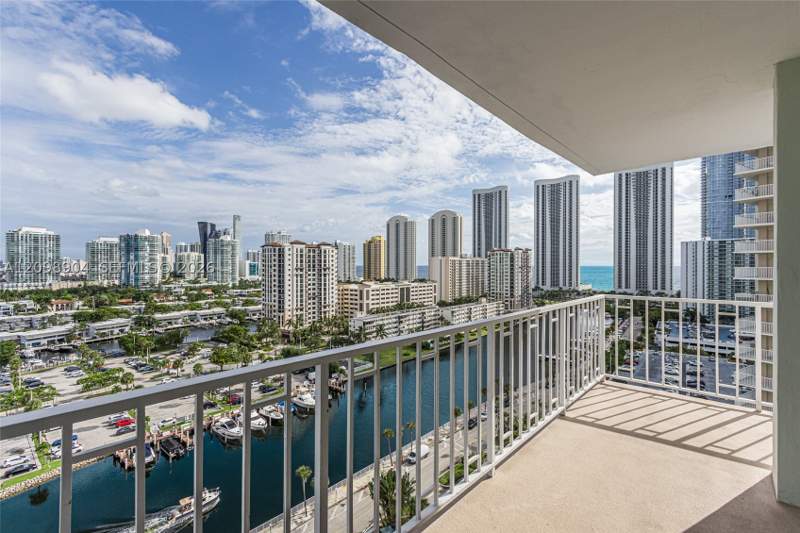 2 bedroom Condominium at 500 Bayview Dr 1631, Arlen House West Condo, Sunny Isles Beach — photo 4