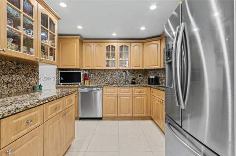 500 Bayview Dr 1631, Sunny Isles Beach FL - photo 9 of 28
