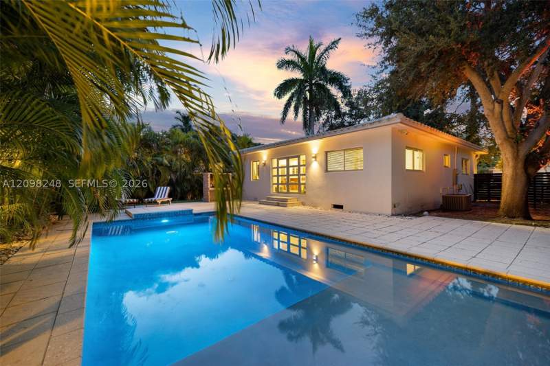2 bedroom SingleFamilyResidence at 830 NE 72nd St, Washington Place, Miami — photo 4
