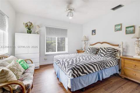 633 NE 119th St, Biscayne Park FL - photo 11 of 30