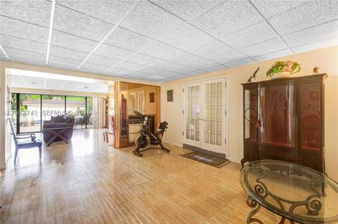 633 NE 119th St, Biscayne Park FL - photo 16 of 30