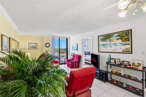 4301 Collins Ave 901, Miami Beach FL - photo 12 of 52