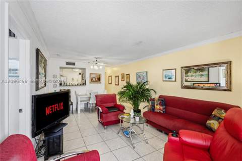 4301 Collins Ave 901, Miami Beach FL - photo 13 of 52
