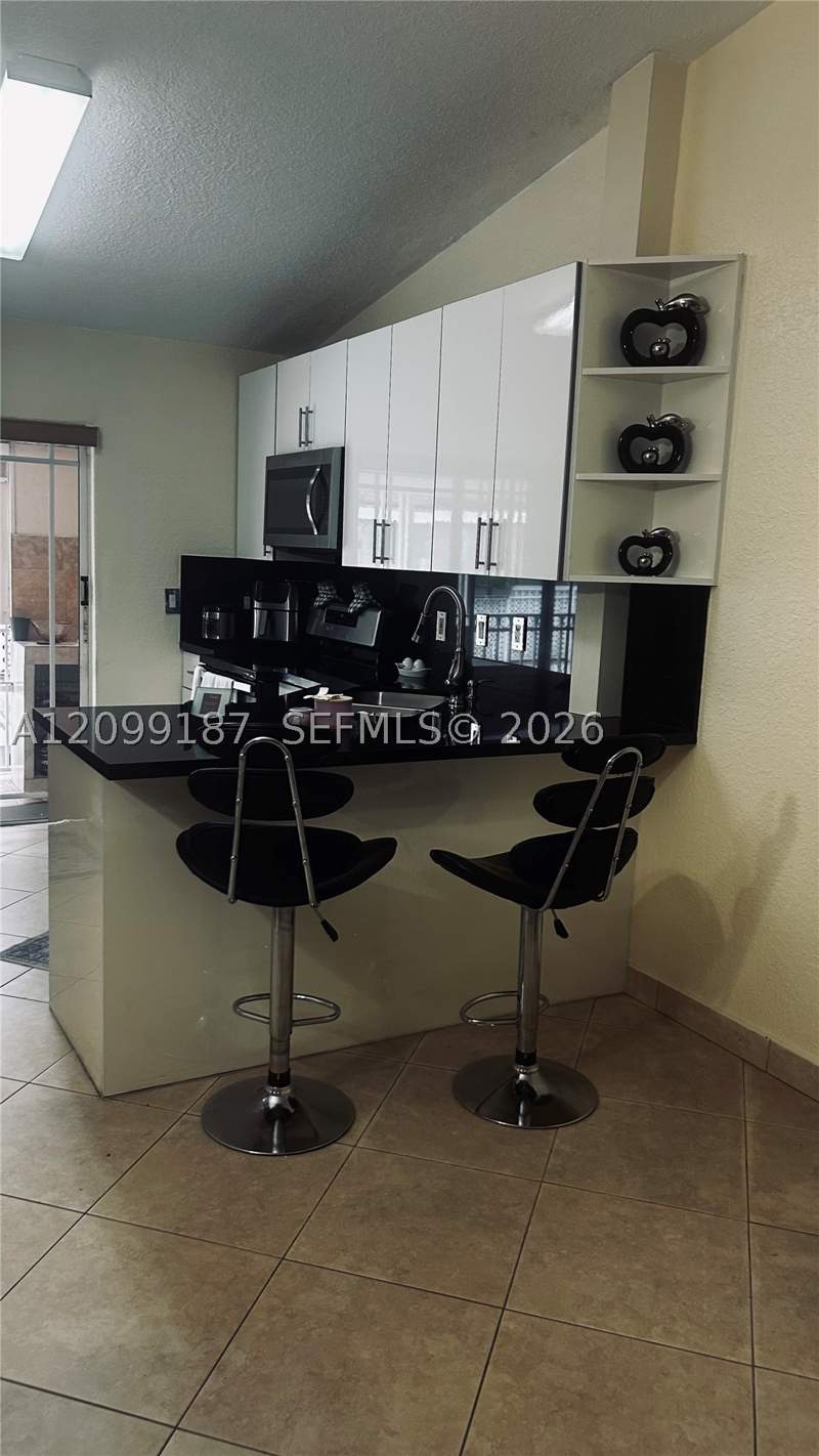 3 bedroom Condominium at 10939 W Okeechobee Rd 201, Garden Villas Condo II, Hialeah Gardens — photo 5