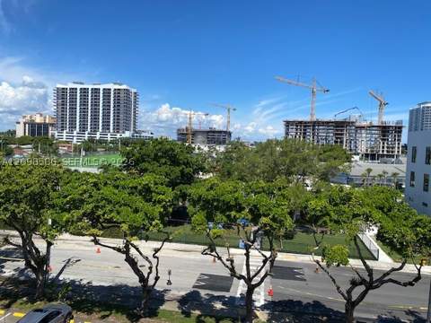 1801 S Treasure Dr 509, North Bay Village FL - photo 11 of 14