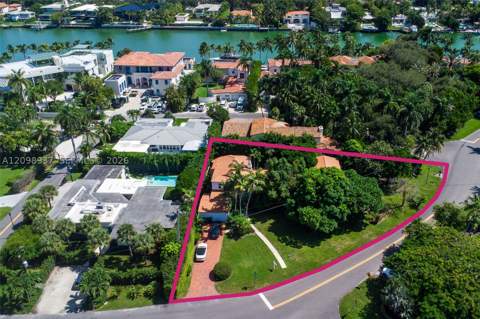 6415 Pine Tree Drive Cir, Miami Beach FL - photo 16 of 20
