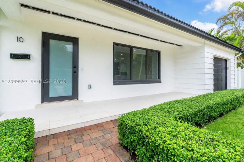3 bedroom SingleFamilyResidence at 10 NW 100th St, Navarro Sub, Miami Shores — photo 2