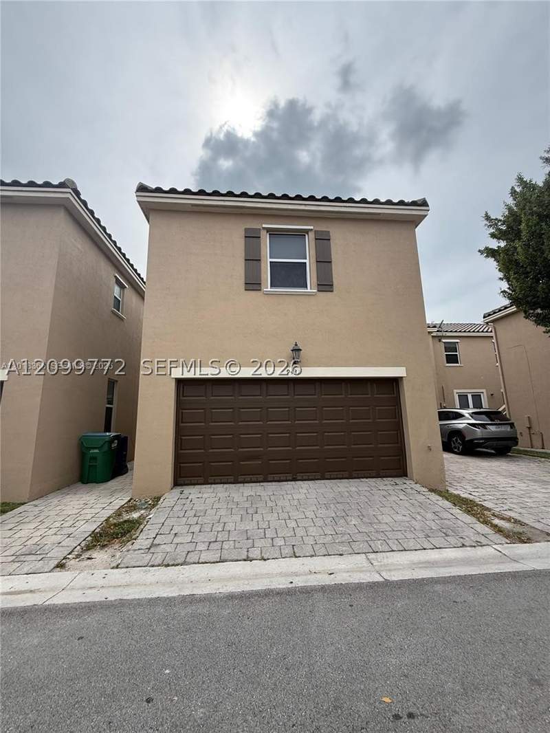 4 bedroom Townhouse at 9431 SW 172nd Ave, Kendall Commons Townhomes, Miami — photo 4
