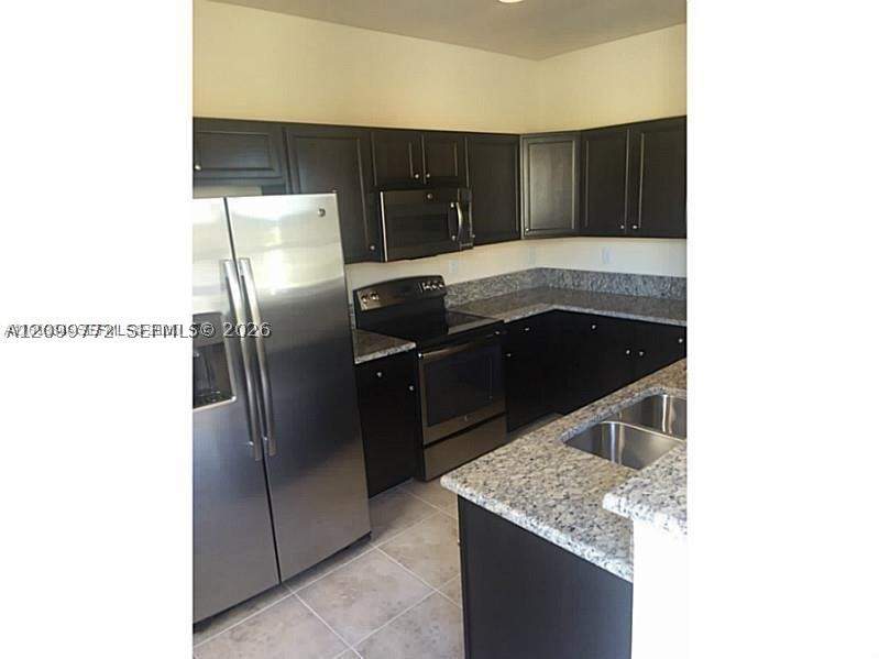 4 bedroom Townhouse at 9431 SW 172nd Ave, Kendall Commons Townhomes, Miami — photo 5