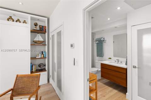 5555 Collins Ave 17J, Miami Beach FL - photo 11 of 27