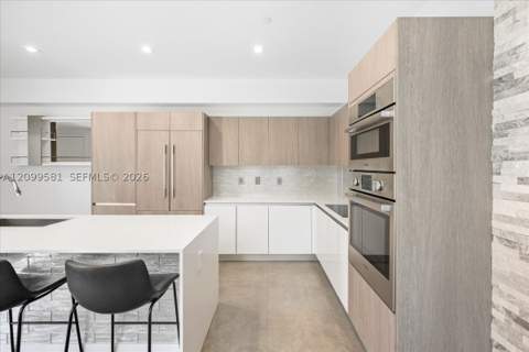 455 NE 39th St 202, Miami FL - photo 21 of 71