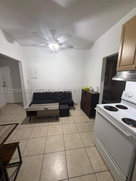 1021 NW 3rd St 206, Miami FL - photo 13 of 17