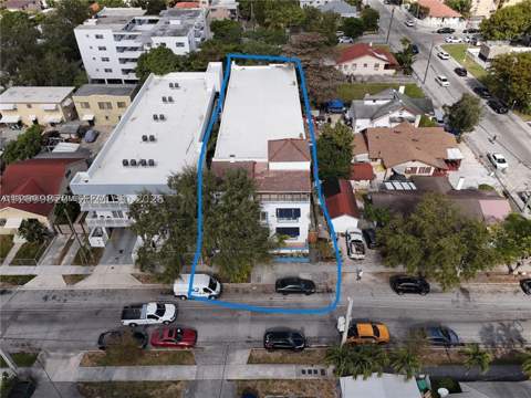 1021 NW 3rd St 206, Miami FL - photo 7 of 17