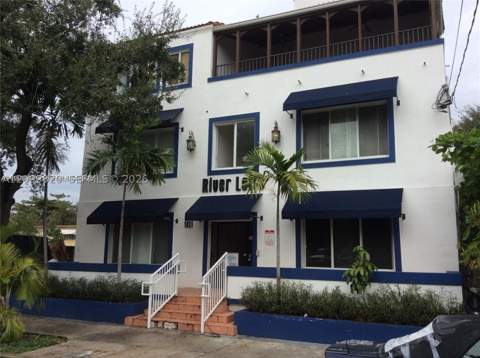 1021 NW 3rd St 206, Miami FL - photo 9 of 17