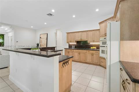 15255 SW 80th Ave, Palmetto Bay FL - photo 14 of 52