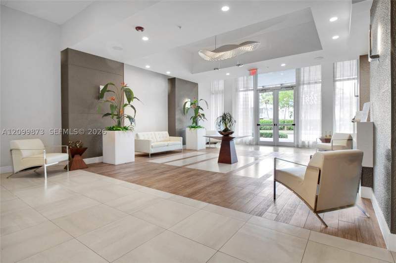 3 bedroom Condominium at 7661 NW 107th Ave 501, Grand Bay Commons South, Doral — photo 2