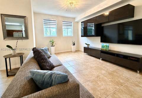 10870 NW 88th Ter 216, Doral FL - photo 7 of 19